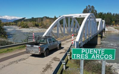 Ministra de Obras Públicas asiste a rehabilitación del Puente Tres Arcos.