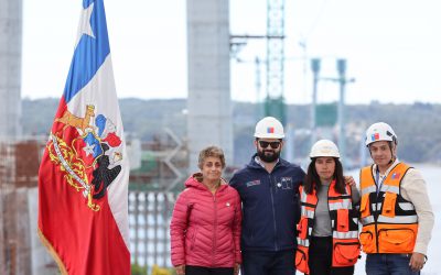 Presidente Boric realiza visita inspectiva a las obras del Puente Chacao