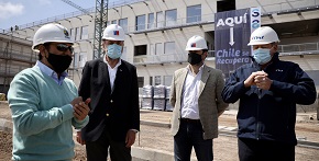 Ministro Moreno visita nuevo hospital de Alto Hospicio