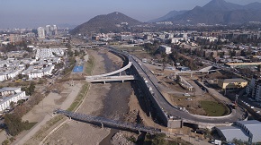 Ministro Alfredo Moreno supervisa el cumplimiento de medidas sanitarias en construcción de la extensión de Costanera Norte