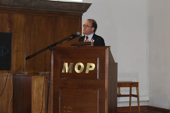 Ministro Undurraga da el vamos a la consulta ciudadana 30 mil ideas para Chile