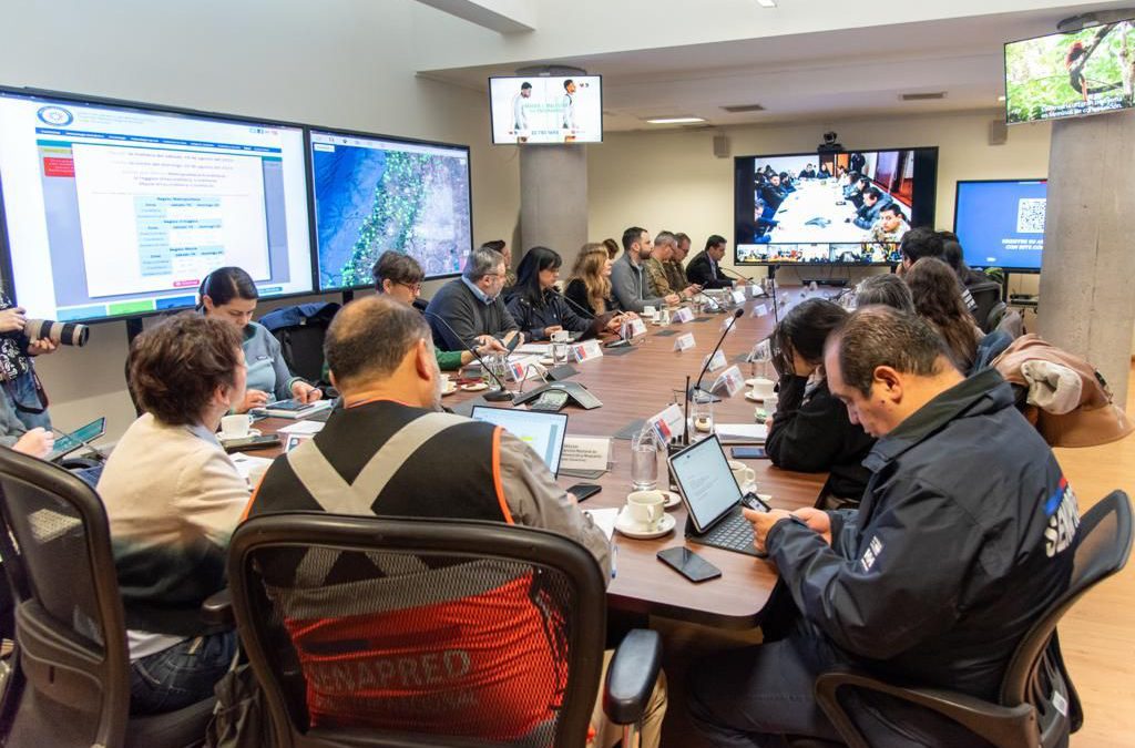 Subsecretario de Obras Públicas destaca alto despliegue de cuadrillas y personal en emergencia de nuevo sistema frontal.