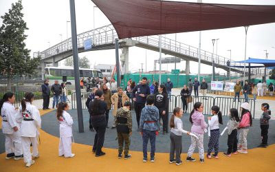 Ministra de Obras Públicas lanza Programa Buen Vecino por 370 mil millones de pesos.
