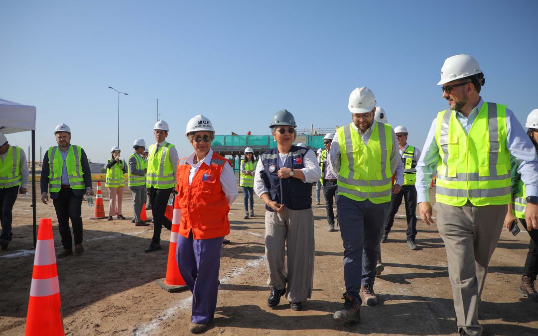 Nuevo enlace de Vespucio Norte con Ruta 68: obras llegan al 40% y generan más de 400 empleos.