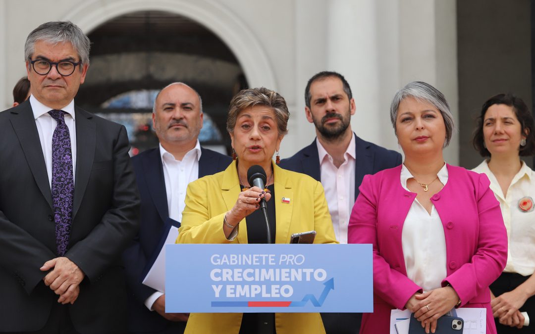 Presidente Boric ratifica construcción de vía de alto estándar para el tramo Chacao – Chonchi de la Ruta 5.