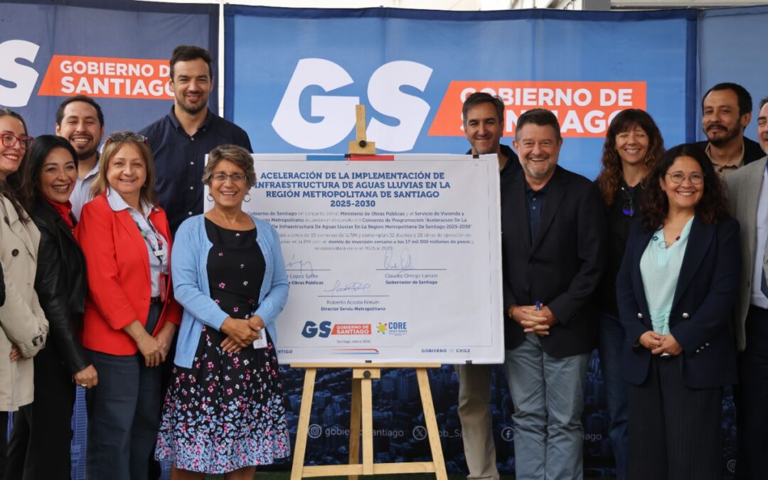 MOP, Gobierno de Santiago y SERVIU firman convenio por más de $17.500 millones para acelerar obras de aguas lluvias en 10 comunas de la RM