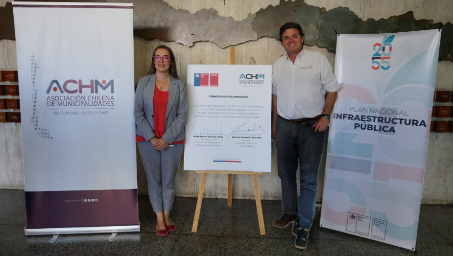 Planeamiento MOP y Asociación Chilena de Municipalidades firman importante convenio de colaboración